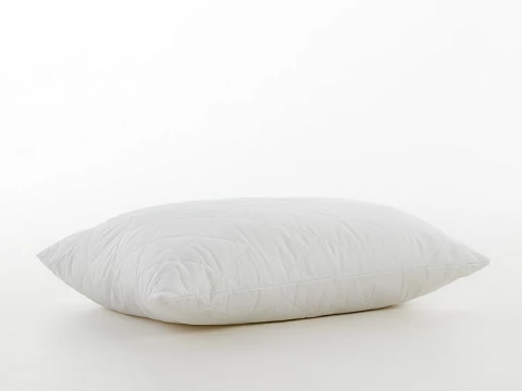 Подушка Stitch - Приятная на ощупь подушка классической формы.